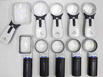 手持ち型拡大鏡ライトつきルーペの画像